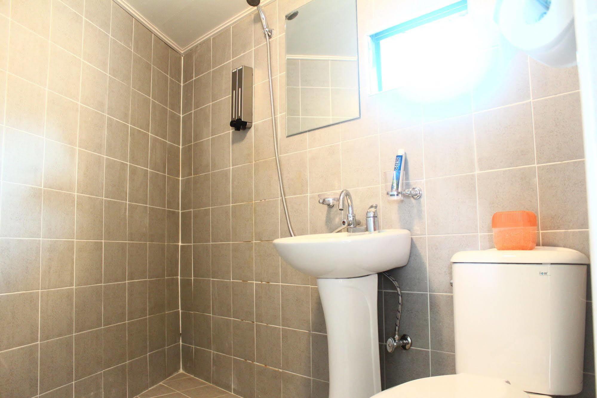 Plan A Hostel Сеул Екстериор снимка